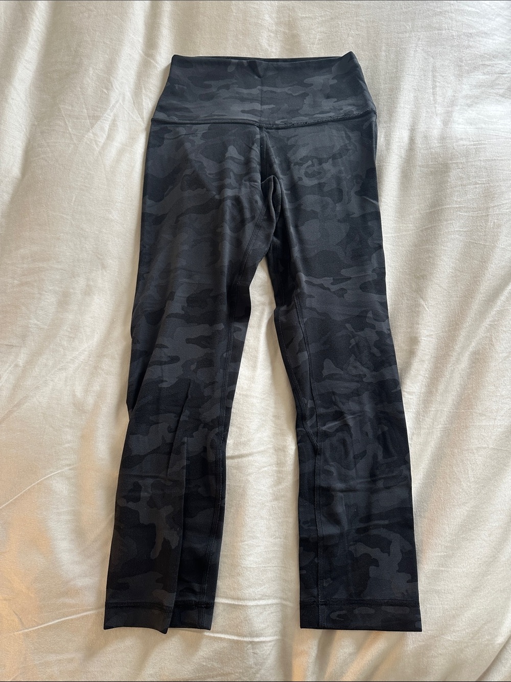 Lululemon Align Cropped Leggings - Black/Camo